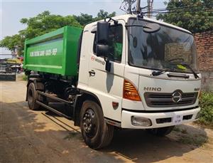 Xe chở rác thùng rời 12 khối Hino